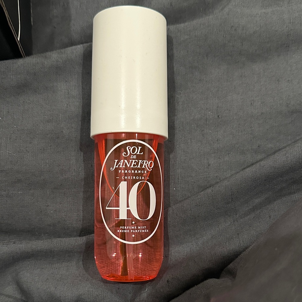Sol de Janeiro Cheirosa 40 Mist in Coral and White